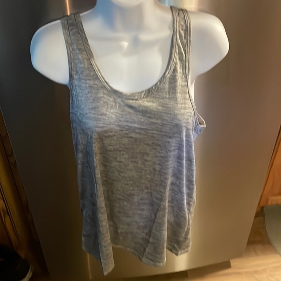 🚫SOLD🚫 Gray Mesh Tank Top - Picture 4 of 10